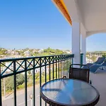 Lily - Fabulous 1-bed With Roof Terrace Appartement