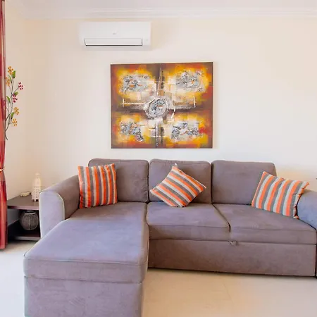 Lily - Fabulous 1-bed With Roof Terrace דירה
