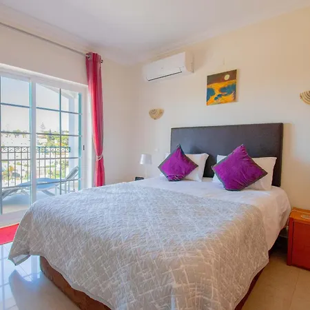 Lily - Fabulous 1-bed With Roof Terrace דירה