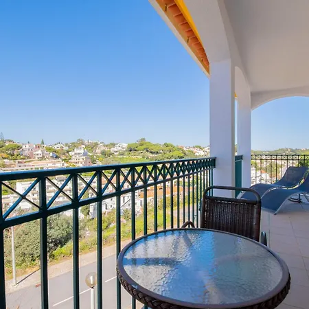 Lily - Fabulous 1-bed With Roof Terrace דירה