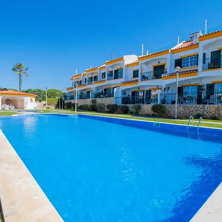 Lily - Fabulous 1-bed With Roof Terrace *