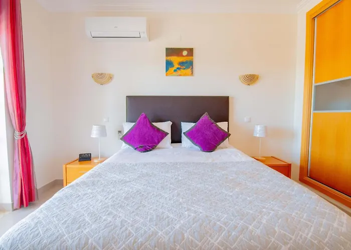 Lily - Fabulous 1-bed With Roof Terrace * Carvoeiro (Lagoa)