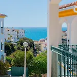 Lily - Fabulous 1-bed With Roof Terrace דירה *