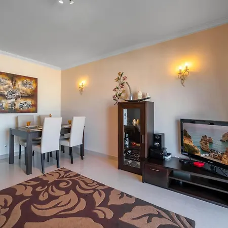 Lily - Fabulous 1-bed With Roof Terrace דירה