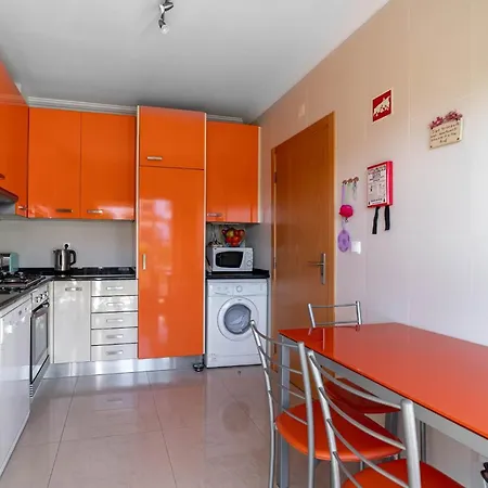דירה Lily - Fabulous 1-bed With Roof Terrace קארבואירו