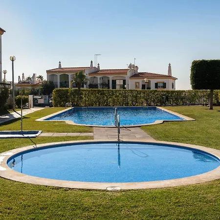 Lily - Fabulous 1-bed With Roof Terrace דירה קארבואירו