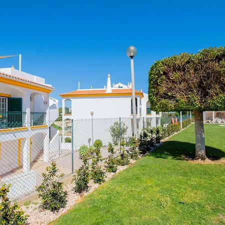 Apartment Lily - Fabulous 1-bed With Roof Terrace