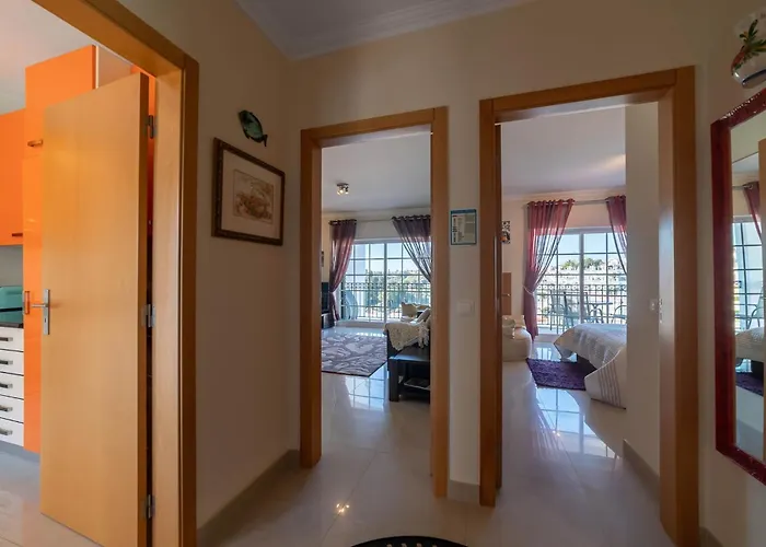 Apartamento Lily - Fabulous 1-bed With Roof Terrace